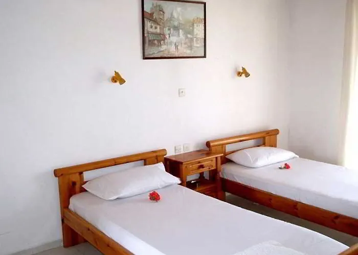 Ξενοδοχείο Eleni's Garden & Castello Αλυκανάς