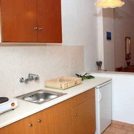 Eleni's Garden & Castello