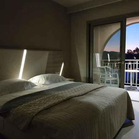 Eleni's Garden & Castello Hotel Alykanas (Zakynthos)