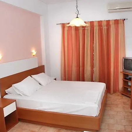 Eleni's Garden & Castello 3*