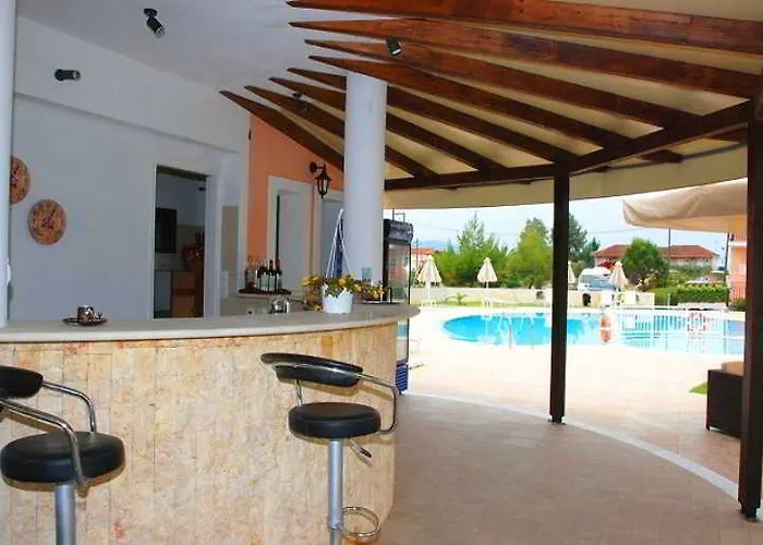 Hotel Eleni's Garden & Castello 3*